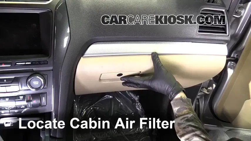 2017 Ford Explorer XLT 3.5L V6 Filtre à air (intérieur)